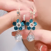 Aretes Encanto de oro 💝Déjate enamorar por el brillo✨ y la elegancia de Encanto de Oro.👑