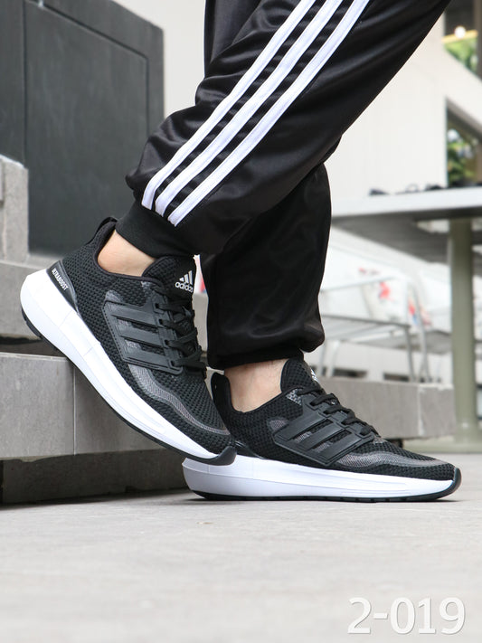 ADIDAS ULTRABOOKT