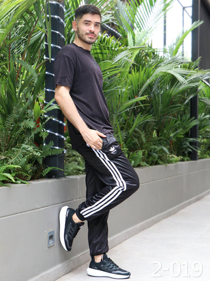 ADIDAS ULTRABOOKT